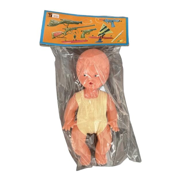 Muñeco bebé FAL grande, prenda crema
