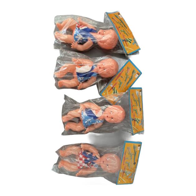 Muñeco bebé FAL con bañador estampado