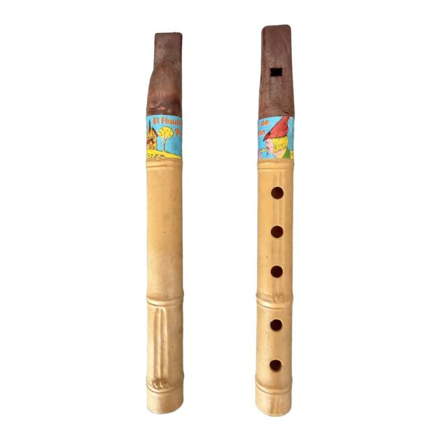 Flauta de madera con cabecera ilustrada